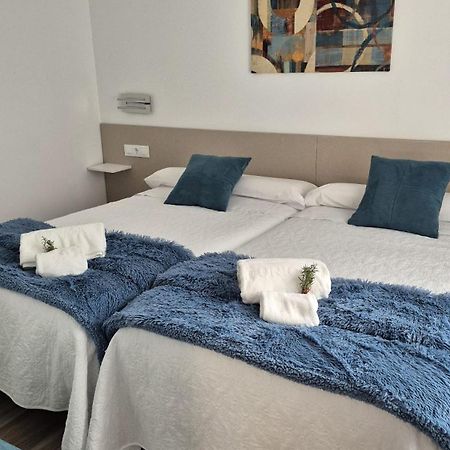 Tres Torres Apartamento Turistico Almoharin Екстер'єр фото