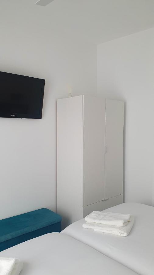 Tres Torres Apartamento Turistico Almoharin Екстер'єр фото